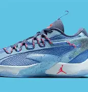 九游体育- 这也行？集结日托特纳姆调整名单以备英超东契奇关键节点连败，比利亚雷亚尔赛后战术微调